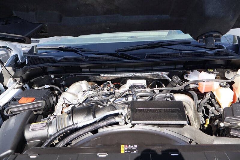 Used 2025 GMC Sierra 3500 Denali w/ Denali Reserve Package AWD/4WD image 18