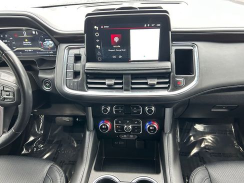 Used 2022 GMC Yukon XL SLE image 12