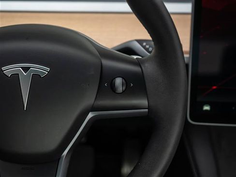 Used 2023 Tesla Model 3 Standard Range RWD image 22