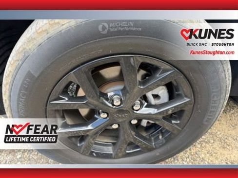 Used 2024 Jeep Grand Cherokee Altitude AWD/4WD image 16