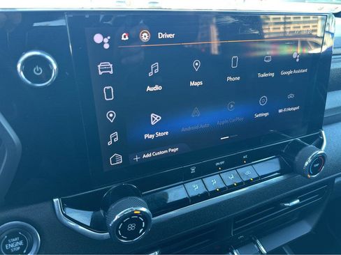 Used 2023 Chevrolet Colorado W/T image 5