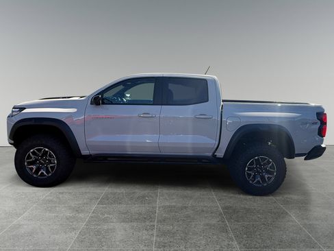 New 2026 Chevrolet Colorado ZR2 w/ Technology Package AWD/4WD image 2