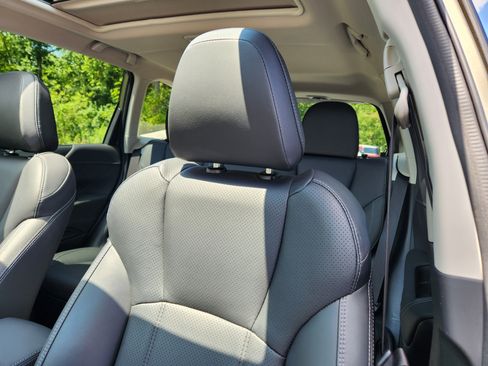 Certified 2023 Subaru Forester Touring AWD/4WD image 11