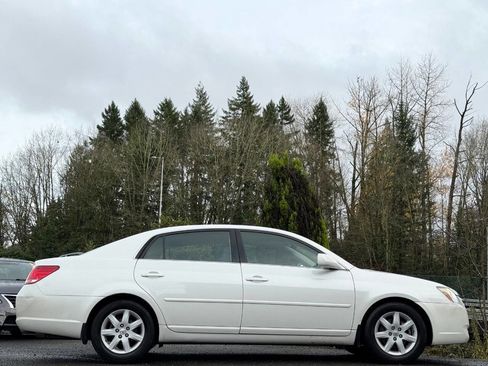 Used 2007 Toyota Avalon XL image 3