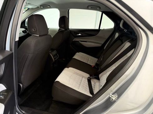 Used 2024 Chevrolet Equinox LT image 19