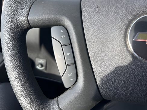 Used 2024 Chevrolet Express 2500 w/ Driver Convenience Package image 19