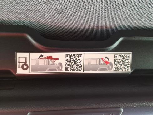 Used 2022 Jeep Wrangler Sport image 19