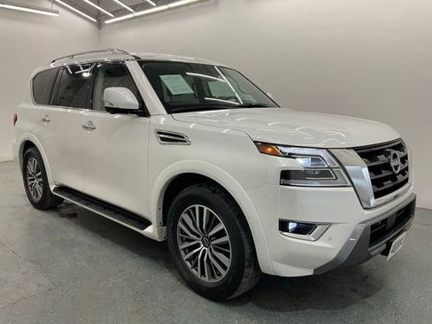 Used 2024 Nissan Armada SL AWD/4WD image 8
