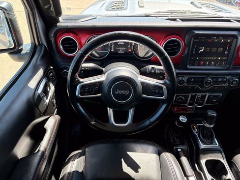 Used 2019 Jeep Wrangler Unlimited Rubicon AWD/4WD image 24