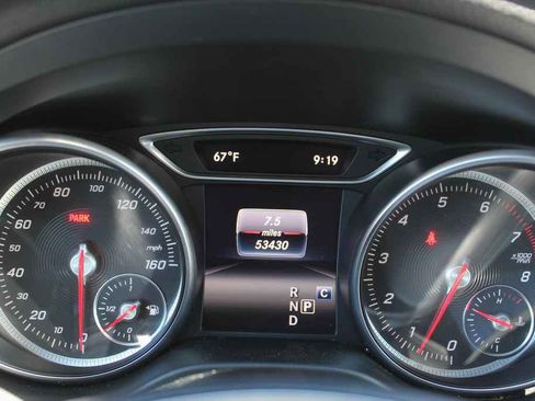 Used 2020 Mercedes-Benz GLA 250 4MATIC image 14