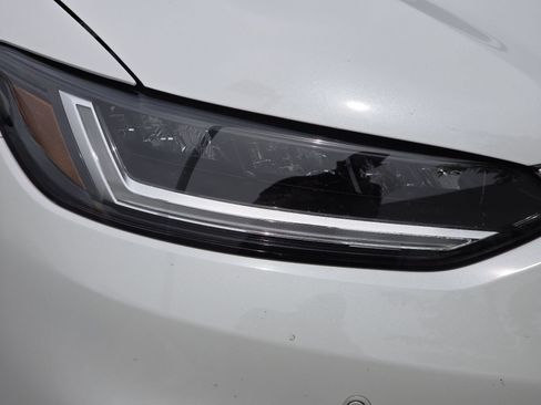 Used 2023 Honda HR-V EX-L image 9
