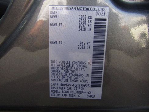 Used 2023 Nissan Altima 2.5 SV FWD image 26