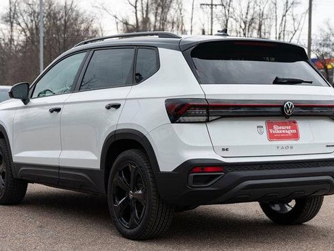 New 2026 Volkswagen Taos SE AWD/4WD image 4