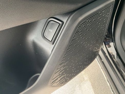 New 2026 Chevrolet Equinox LT w/ Convenience Package II image 10