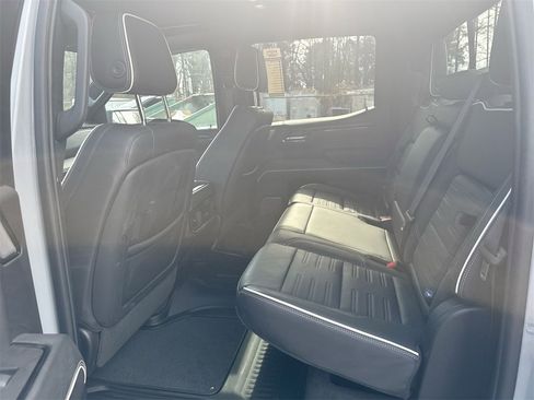 Used 2024 GMC Sierra 1500 AT4X image 29