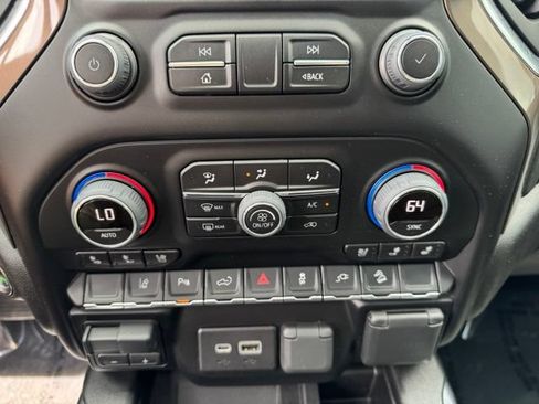 Certified 2023 Chevrolet Silverado 3500 High Country w/ Z71 Off-Road Package AWD/4WD image 19