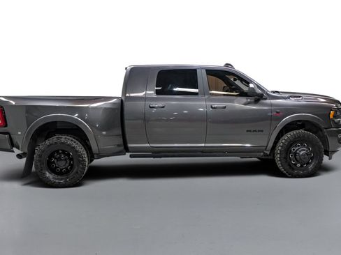 Used 2022 RAM 3500 Limited AWD/4WD image 5