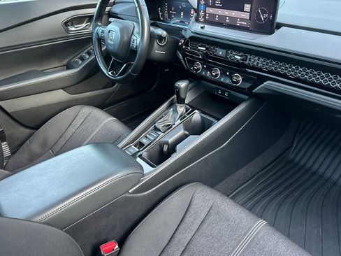 Used 2023 Honda Accord Sport image 15