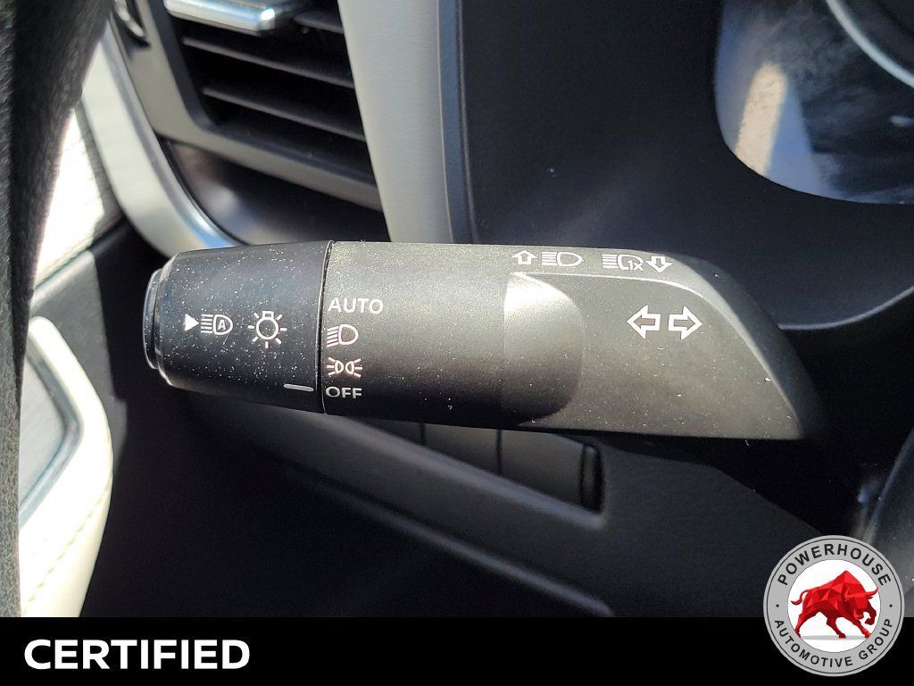 Used 2023 Nissan Rogue SV FWD image 30