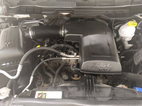 Used 2018 RAM 1500 Big Horn image 30