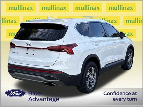 Used 2023 Hyundai Santa Fe SE image 4