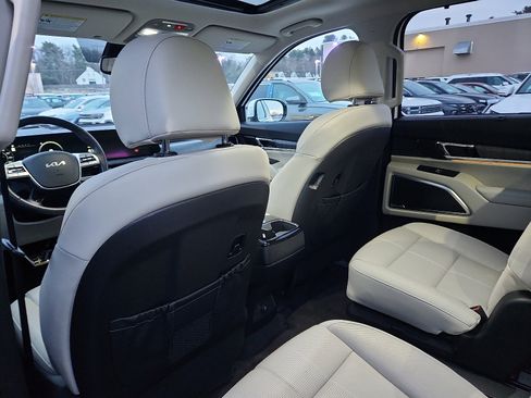 Used 2024 Kia Telluride SX image 25