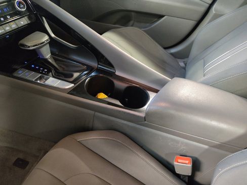 Used 2024 Hyundai Elantra SEL w/ Convenience Package image 26