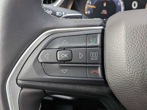 Used 2025 Jeep Grand Cherokee Laredo X w/ Luxury Tech Group I AWD/4WD image 33