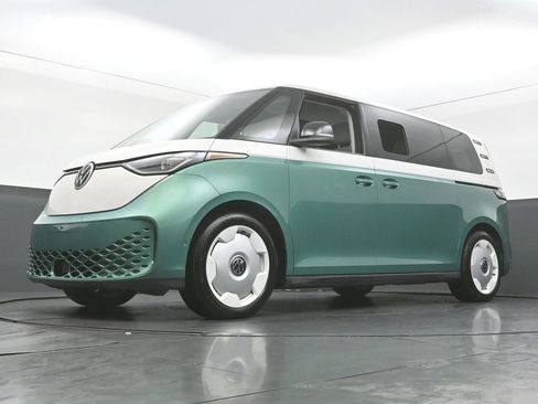 Used 2025 Volkswagen ID. Buzz 1st Edition image 51