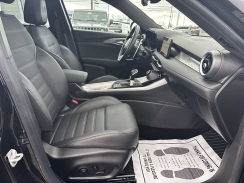 Used 2024 Alfa Romeo Tonale Veloce image 15