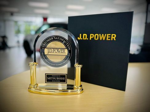 Used 2024 Mitsubishi Outlander SEL image 6