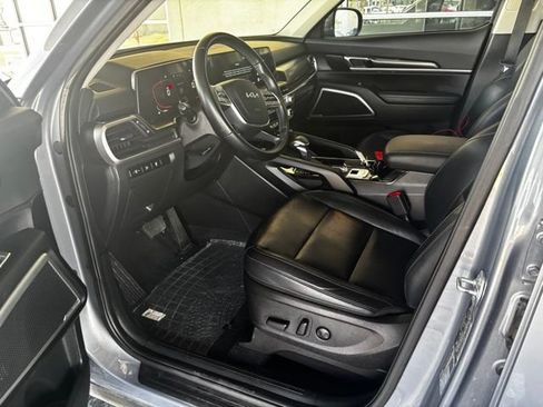 Used 2023 Kia Telluride S w/ S Sunroof Package AWD/4WD image 9