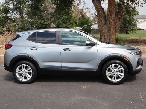 Used 2023 Buick Encore GX Preferred w/ Cold Weather Comfort Package FWD image 3
