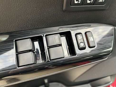 Certified 2018 Toyota RAV4 Limited image 16