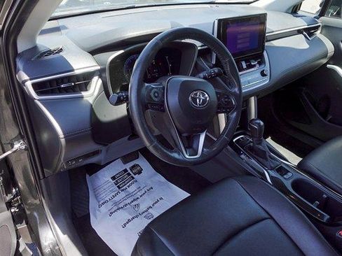 Certified 2023 Toyota Corolla Cross XLE FWD image 11