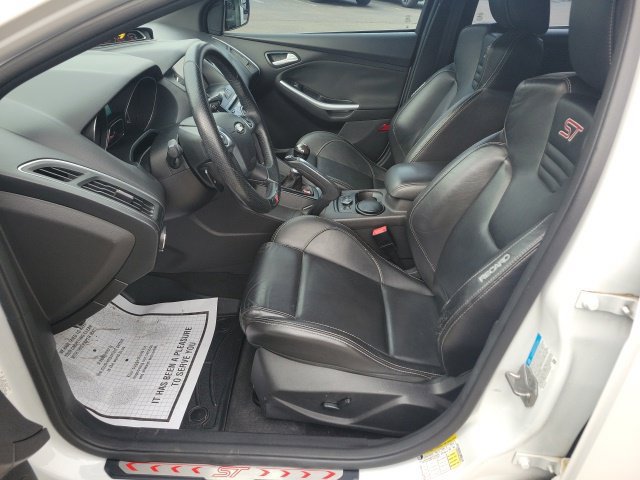 Used 2014 Ford Focus ST w/ Equipment Group 202A FWD image 4