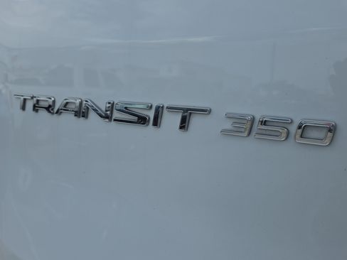 Used 2024 Ford Transit 350 XLT RWD image 10