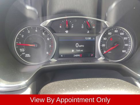 Used 2025 Chevrolet Blazer LT AWD/4WD image 2