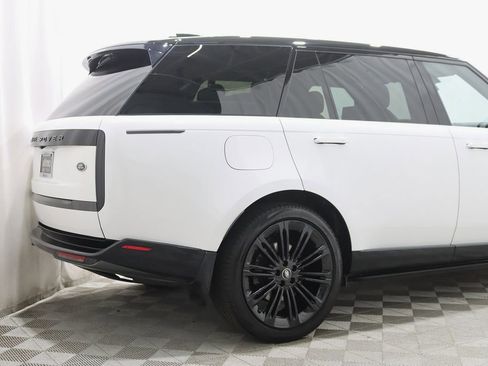 Used 2023 Land Rover Range Rover Long Wheelbase SE AWD/4WD image 10