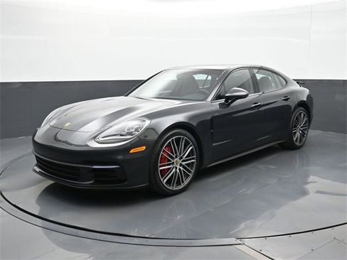 Used 2020 Porsche Panamera 4S image 1