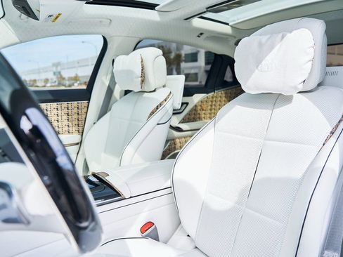 Used 2023 Mercedes-Benz Maybach S 680 4MATIC image 51