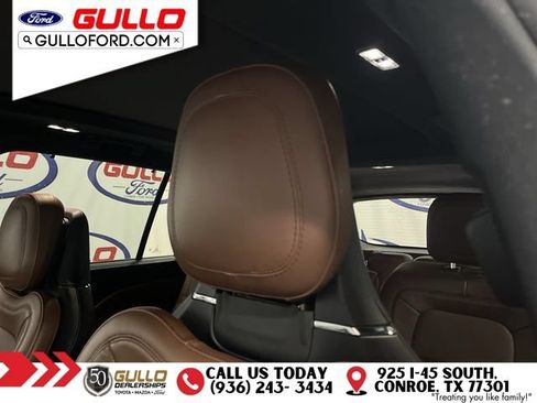 Used 2023 Lincoln Aviator Reserve w/ Equipment Group 201A AWD/4WD image 17