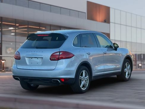 Used 2012 Porsche Cayenne AWD/4WD image 7