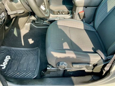 Used 2021 Jeep Wrangler Unlimited Islander image 42