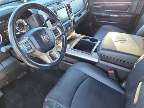 Used 2015 RAM 2500 Laramie w/ Convenience Group image 9