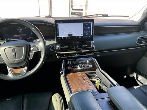 Used 2023 Lincoln Navigator L Black Label image 6