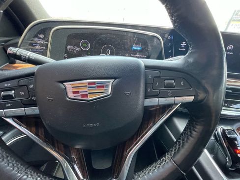 Used 2023 Cadillac Escalade ESV Premium Luxury AWD/4WD image 19