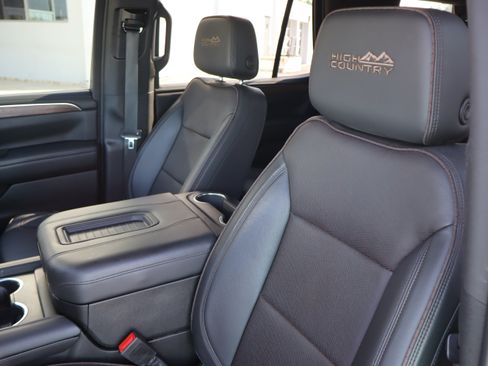 Used 2023 Chevrolet Tahoe High Country w/ Premium Package AWD/4WD image 21