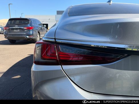 Certified 2023 Lexus ES 350 image 9