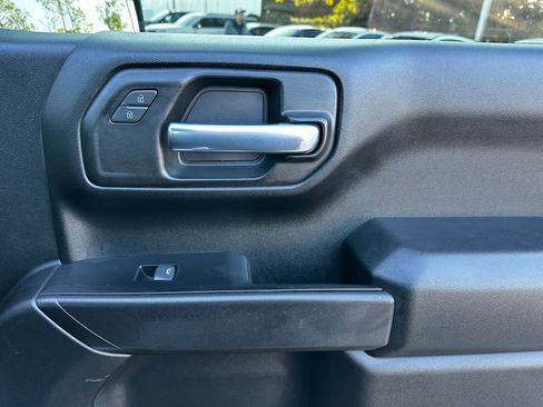 Used 2022 Chevrolet Silverado 1500 Custom image 39